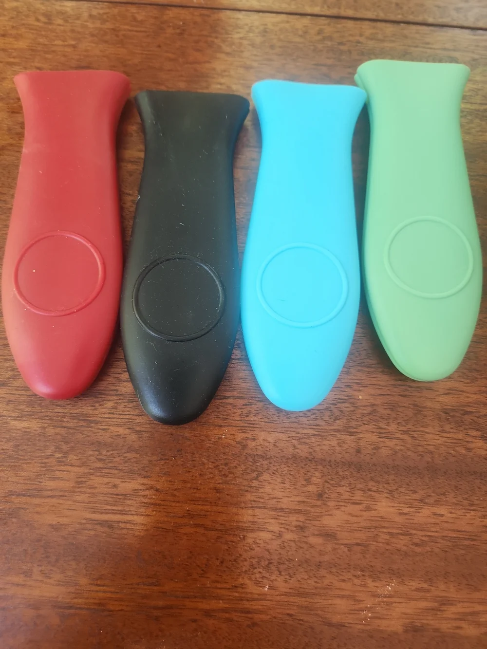 TupperwareOrange Plastic Measuring Cups Plus Other Helpful Kitchen Items